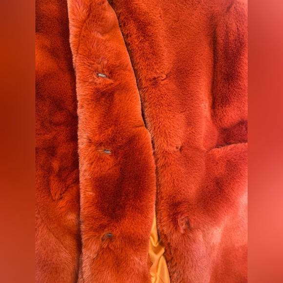 Apparis Sophie Faux Fur Coat Ginger - Picture 14 of 15